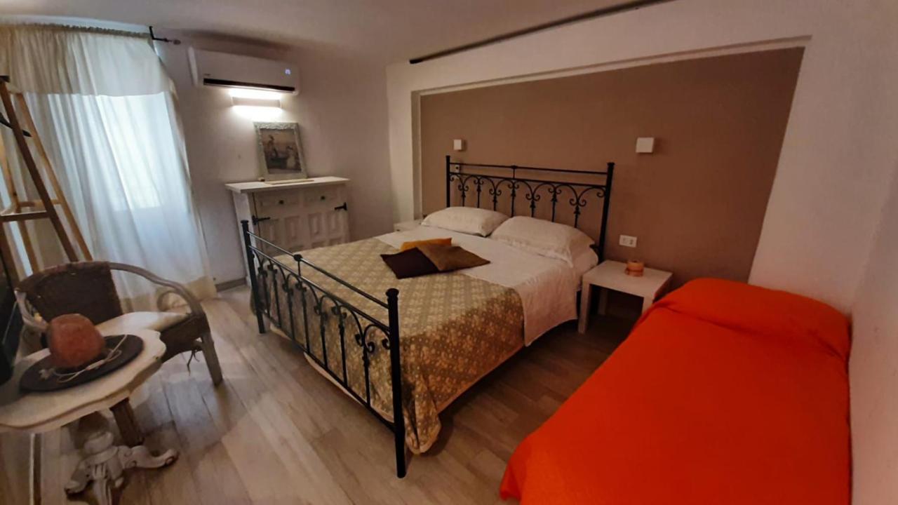 La Nicchia Del Borgo Apartman Taranto Kültér fotó